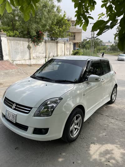 Suzuki Swift DLX 1.3 Forsale