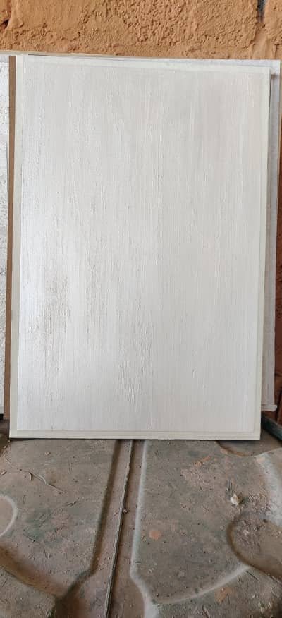 trewotin,,stico,,graphi ,,rockwall ,,paint,,polish ,,and ,,intic desig