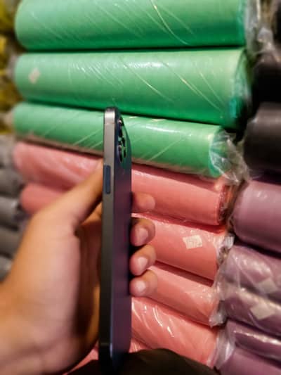 I phone 12 pro max 10 by 12 condition