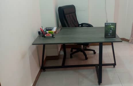 small workstation for sale