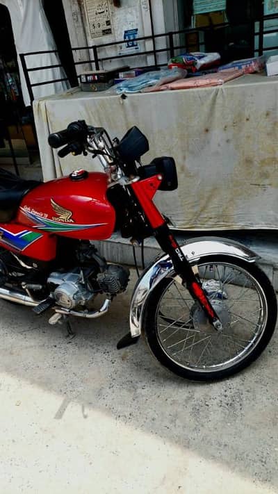 Honda CD70 bike