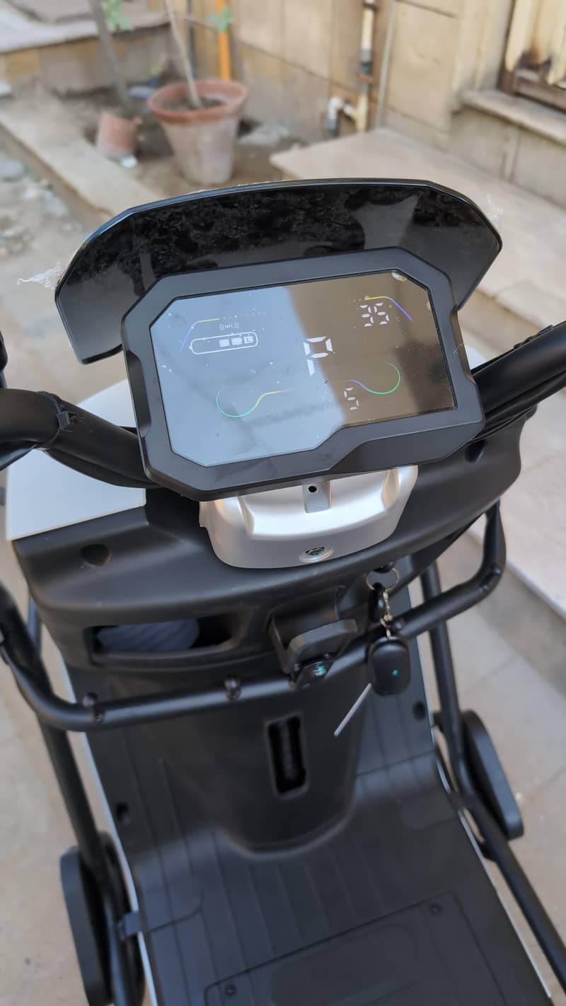 crown flash pro 4