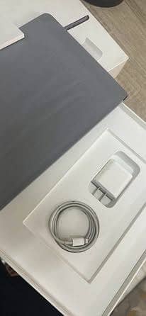 iPad 9th generation 64gb WiFi and Cellular