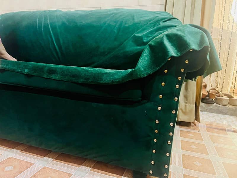 6-Seater Luxury Sofa Set – Comfortable & Stylish – Excellent Condition 1