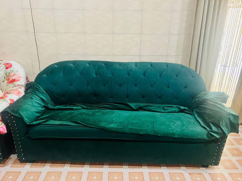 6-Seater Luxury Sofa Set – Comfortable & Stylish – Excellent Condition 3