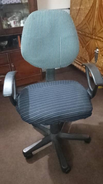 revolving chair