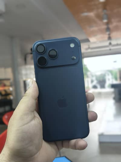 iPhone 17 pro max jv 256 Gp 10/10 condition 33 cycle