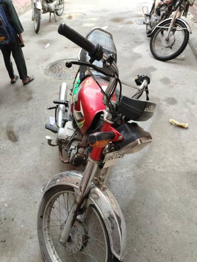 CD 70 for sale 1st owner one handed use