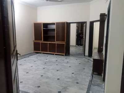 6 Marla Upper Portion In Pwd Block-D Near London Baker'S