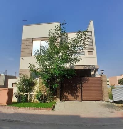 3Bed DDL 125sq yard Villa FOR SALE at ALI BLOCK All amenities nearby including MOSQUE, General Store & Parks