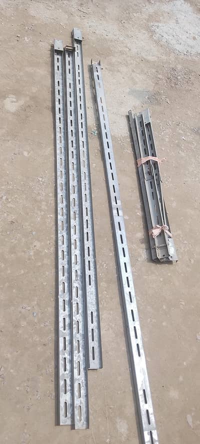 solar panels stand L2