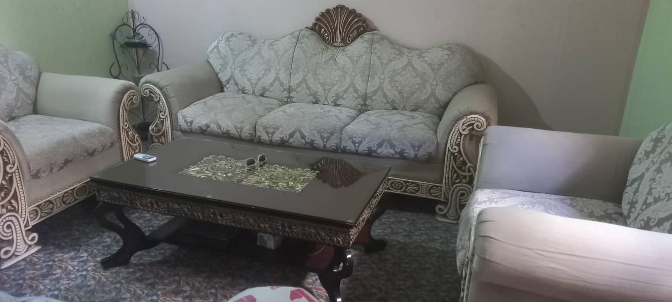 sofa set 7 seater with table 0