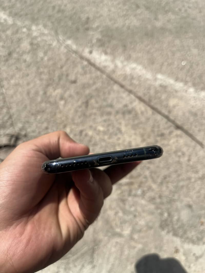 Iphone 11 pro max 1