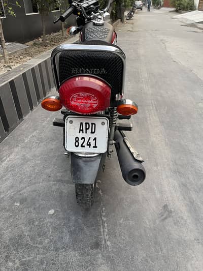 Honda cG 125 2022 neat & clean