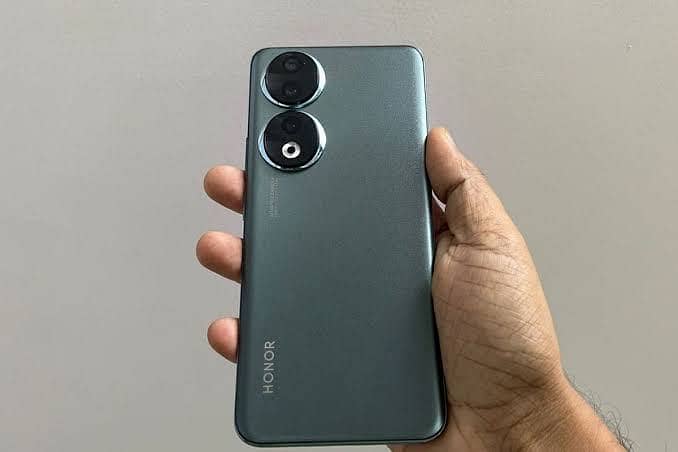 Honor 90 3