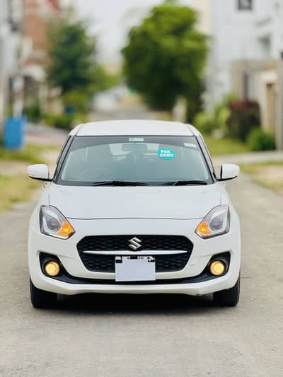 Suzuki Swift 2022 B2B GLX CVT Top of the line Variant