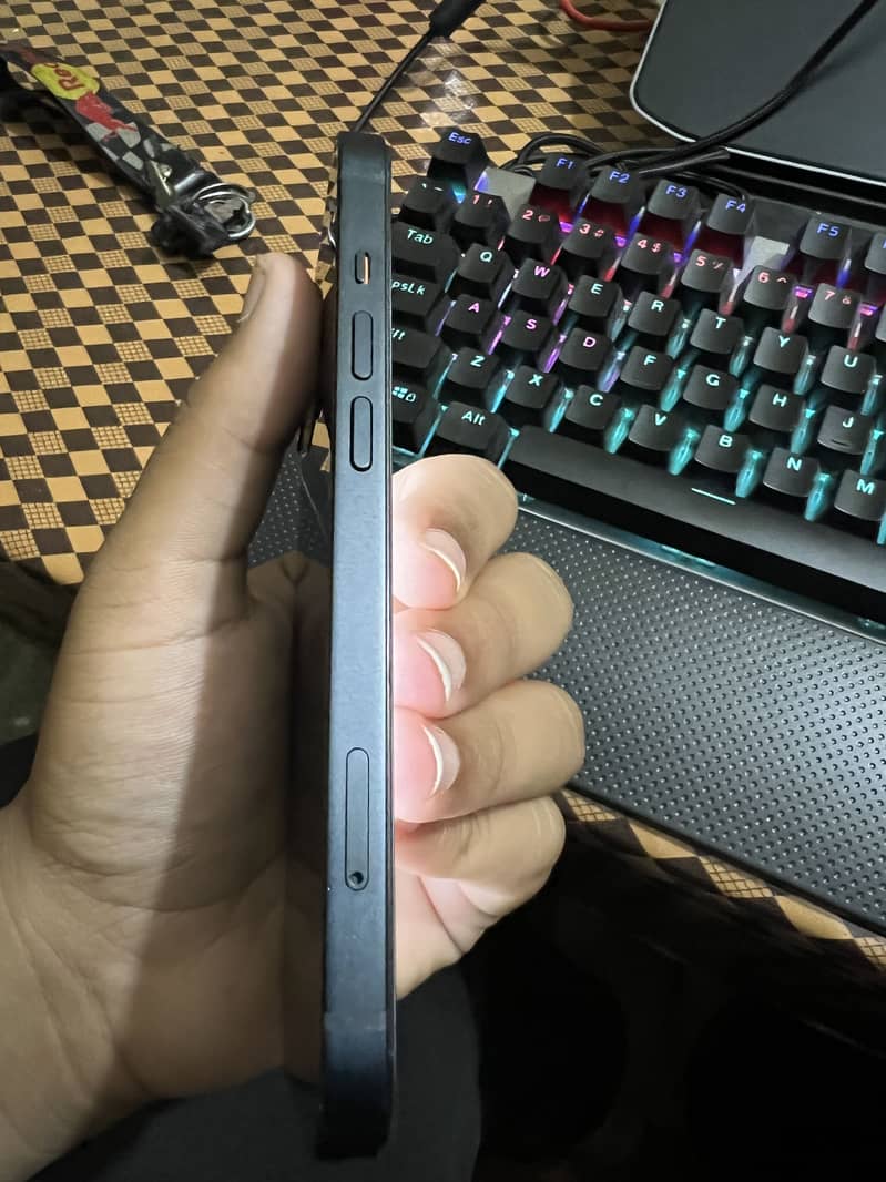 Iphone 13 2