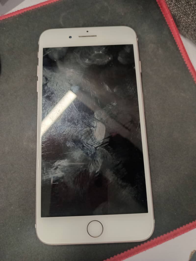 Apple iPhone 7 Plus 0
