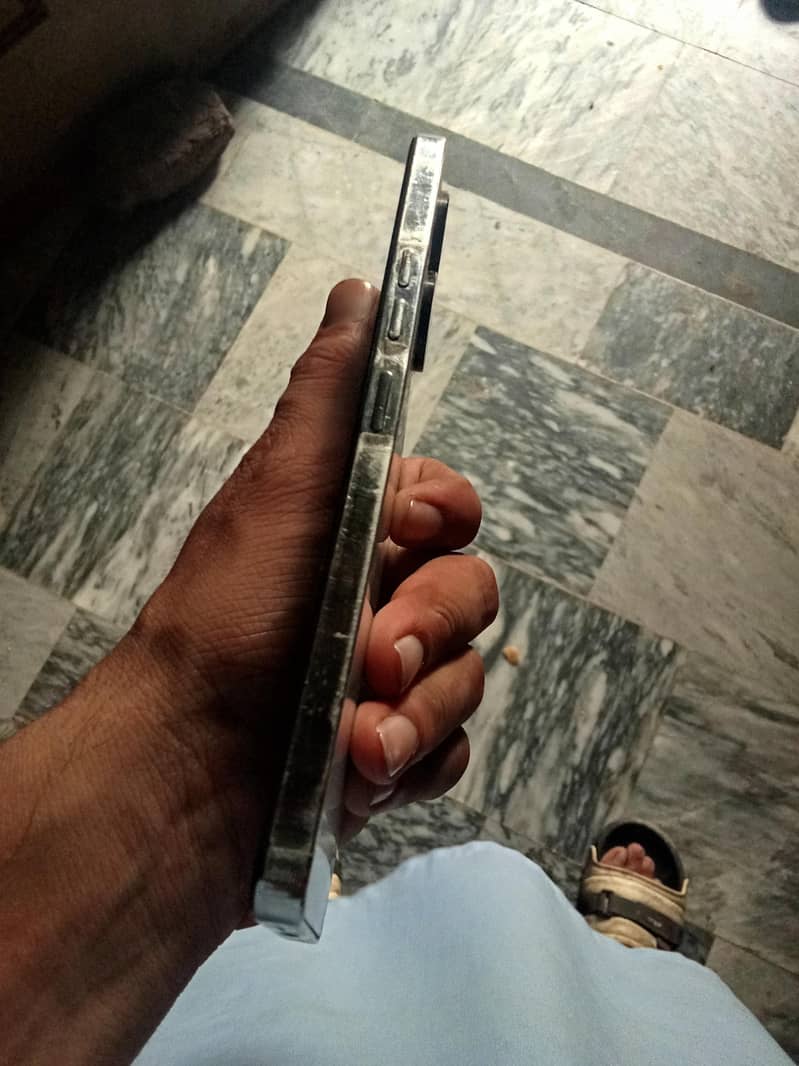 Tecno camon 20 4