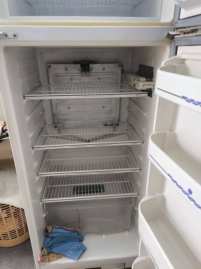 Dawlance fridge 2