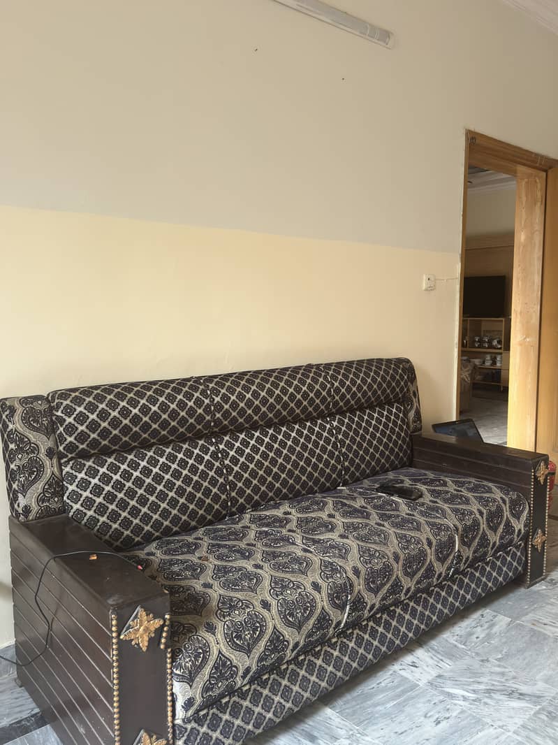 5 seater sofas 1