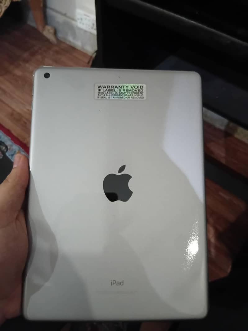 Apple Ipad 5th Generation 1