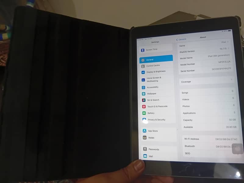 Apple Ipad 5th Generation 2