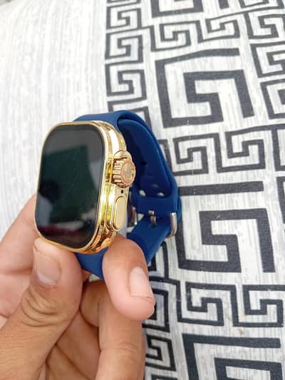 new watch smart with gold  strap