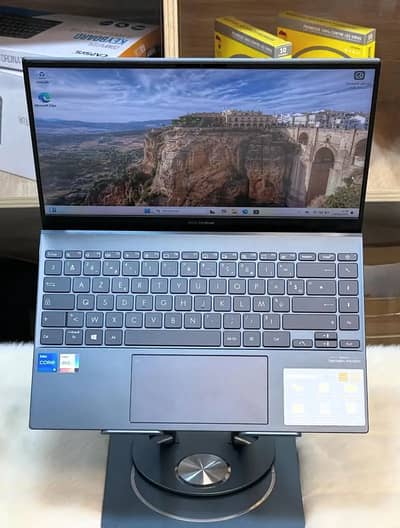ASUS Zenbook 14 Intel Core i5 11th Gen 8\256GB  Long lasting battery