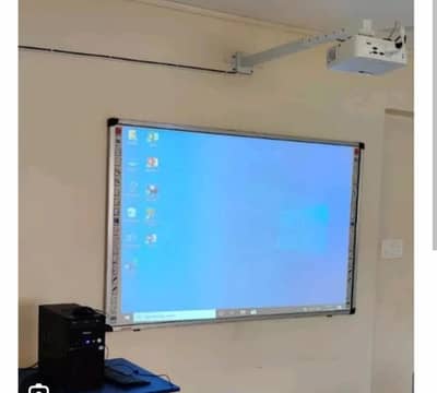 پہلے وزٹ کریں پھر فیصلہ کریں Interactive smart classroom school