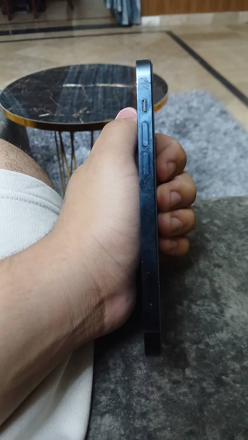 Iphone 12 pro 1