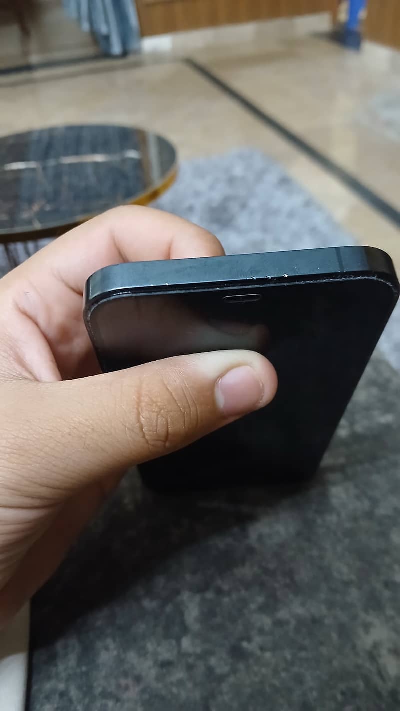 Iphone 12 pro 4
