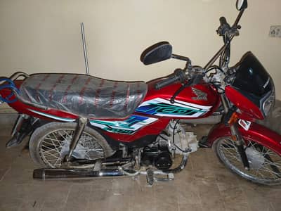 Honda CD70 Dream brand new condition