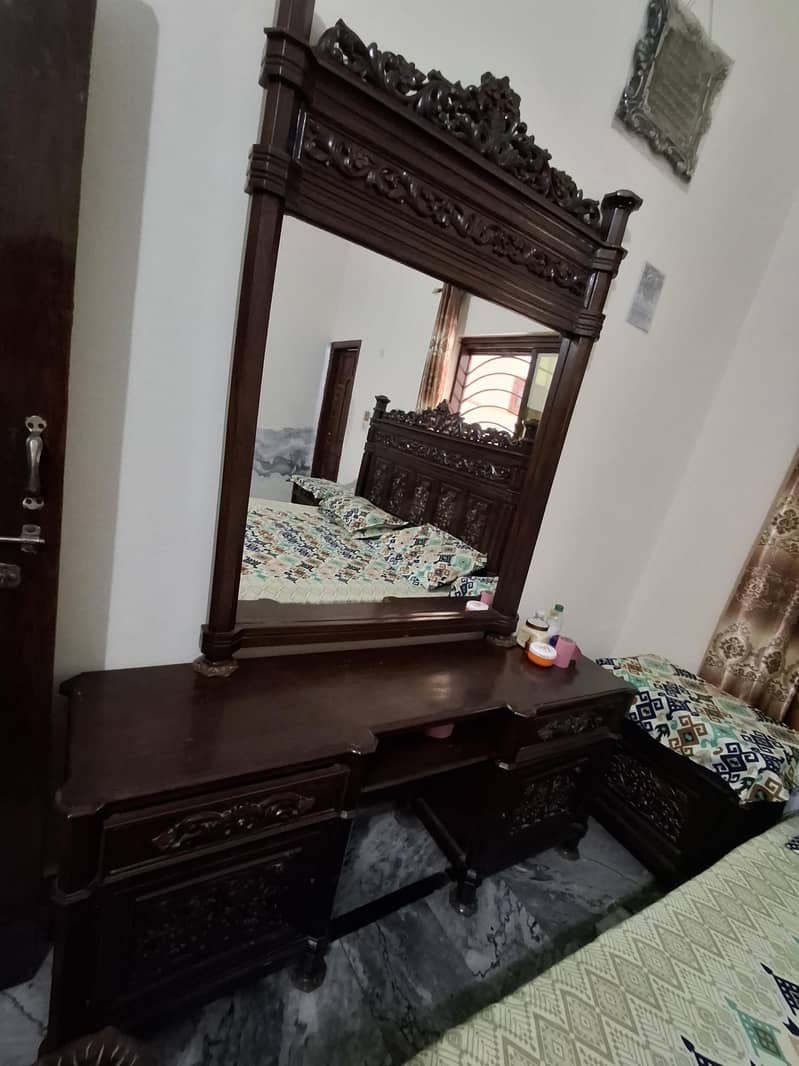Bed With Side tables 1