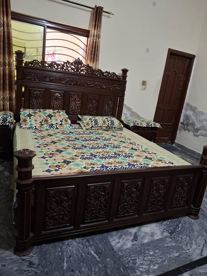 Bed With Side tables 4