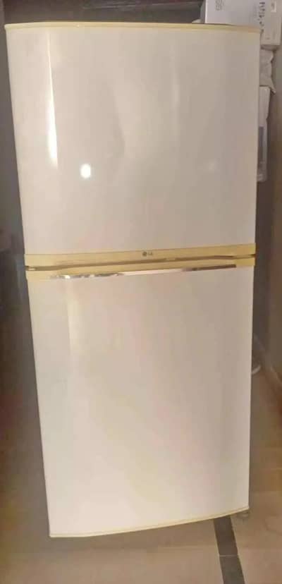 Good fridge for small family 0/3/0/9/7/5/7/6/1/6/3