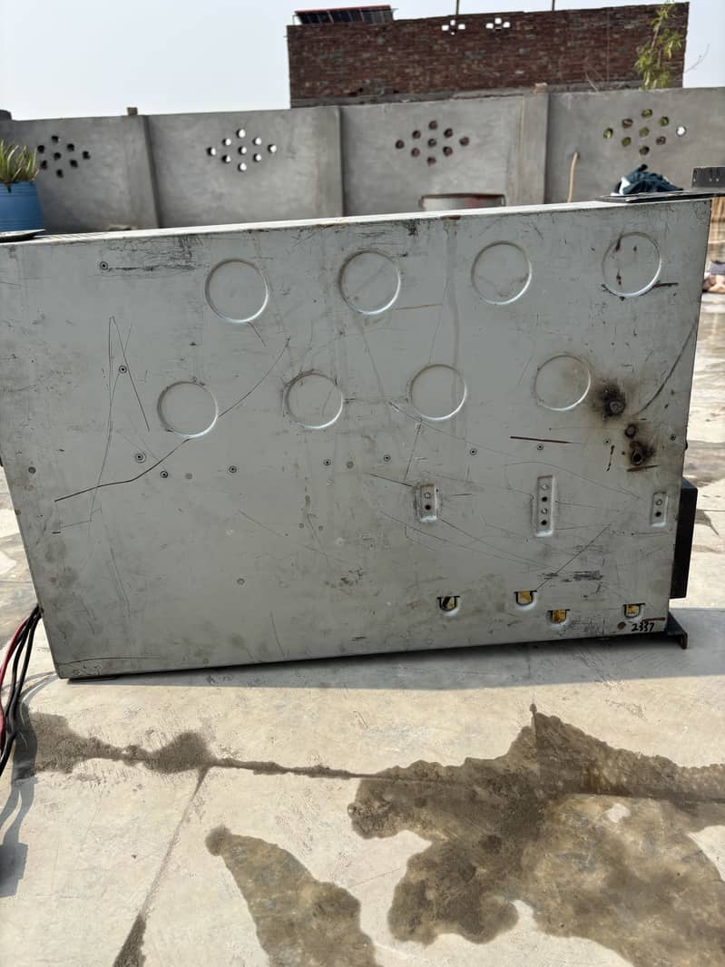 APC ups 1
