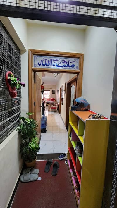 Sale flat Saima royal residency 3 bed dd conditions like new west open compound facing demand 3 Cr. picture available family visit possible *Code(16412)*