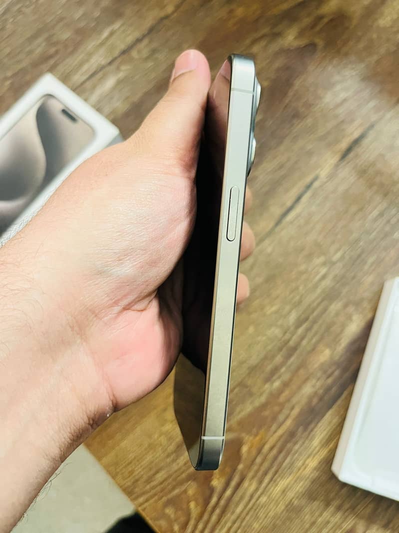 Apple iPhone 15 Pro 1