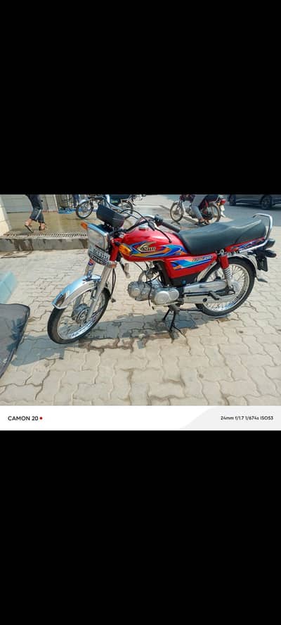urgent sale krni hay bilkul orignalbike tanki tapy new  hy tyre new he
