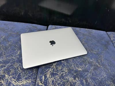 Apple MacBook Pro, core i7, Core i9, M1, Laptop