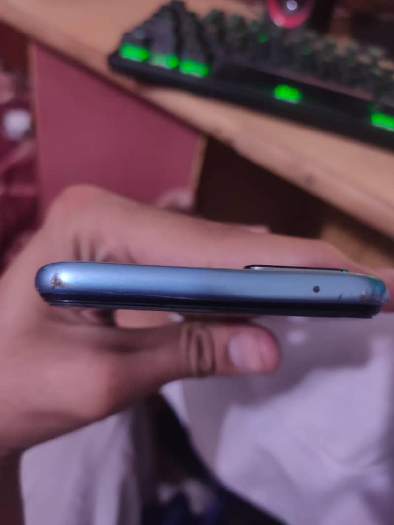 Oppo a76 3