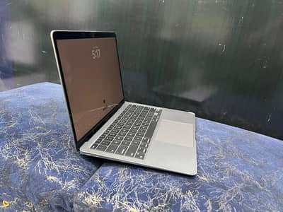 Apple MacBook Pro, core i7, Core i9, M1, Laptop