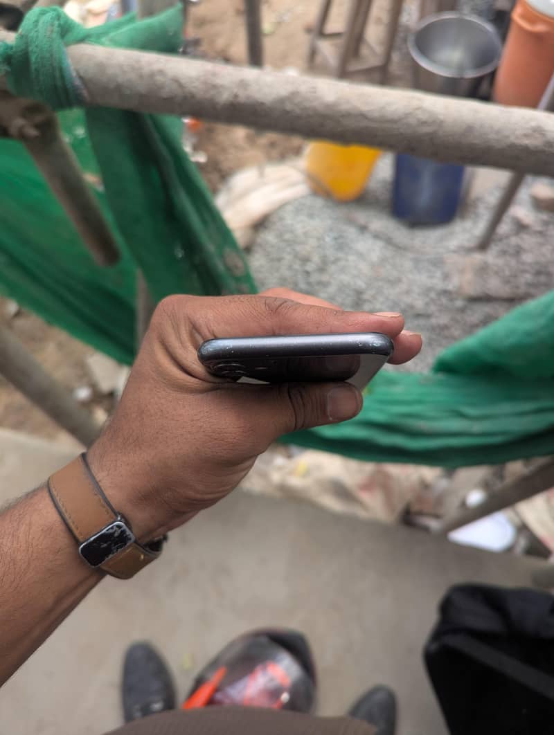 iphon 11 4