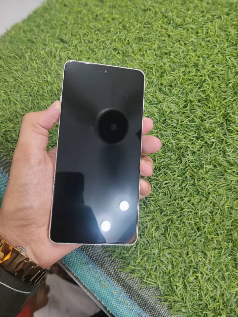 OnePlus 13R 4