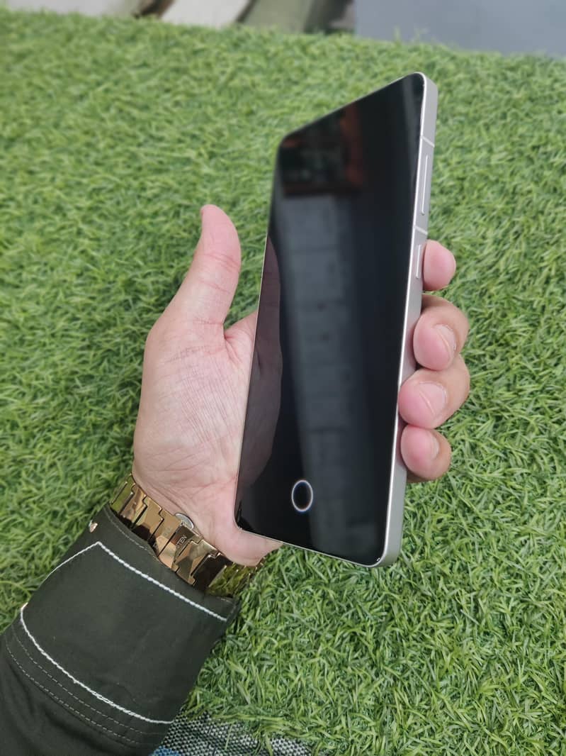 OnePlus 13R 5