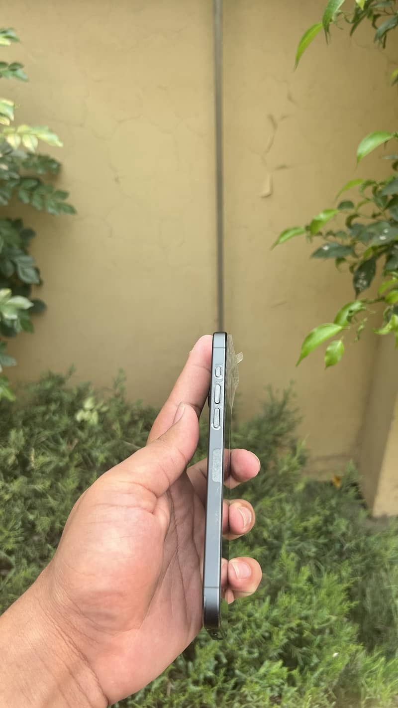 Iphone 15 pro max. 5