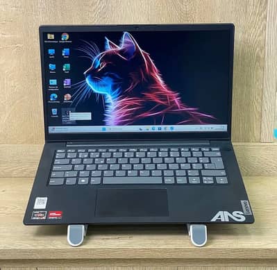 Lenovo IdeaPad V14 Ryzen 5 11th gen 8/256 2GB Dedicated Graphics
