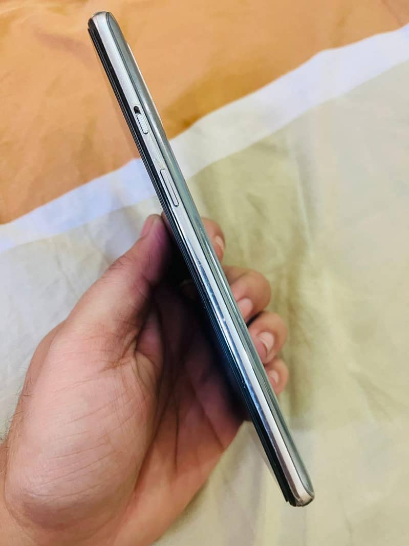 OnePlus 8T 4