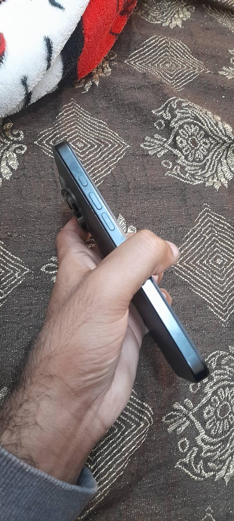 iphone 16 pro max 2